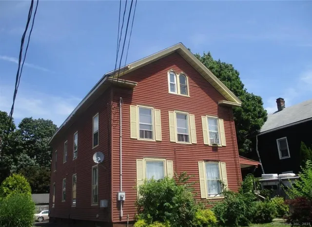 $1,200 | 281 Hanover Street, Unit 4, Meriden, CT 06451