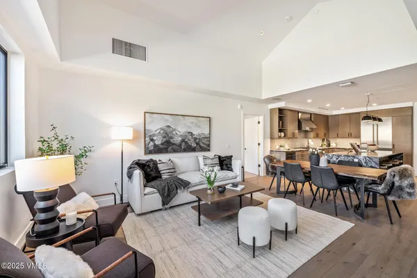 $2,475,000 | 38460 Hwy 6 Avon Co 81620, Unit 420, Avon, CO 81620