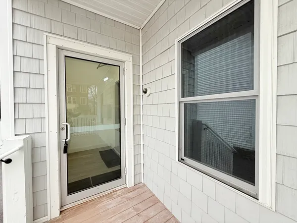 $2,590 | 23 Bellevue Street, Unit 1, Worcester, MA 01609