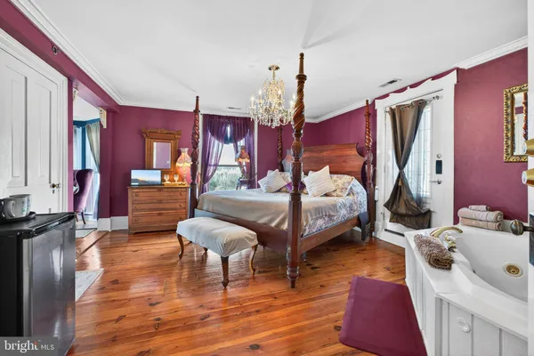 $669,900 | 138 East Main Street, Luray, VA 22835