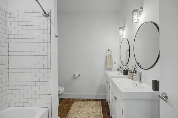 $2,350 | 1225 4th Avenue South, Unit 205, Nashville, TN 37210