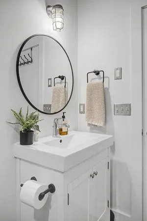 $2,350 | 1225 4th Avenue South, Unit 205, Nashville, TN 37210