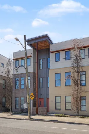 $2,350 | 1225 4th Avenue South, Unit 205, Nashville, TN 37210