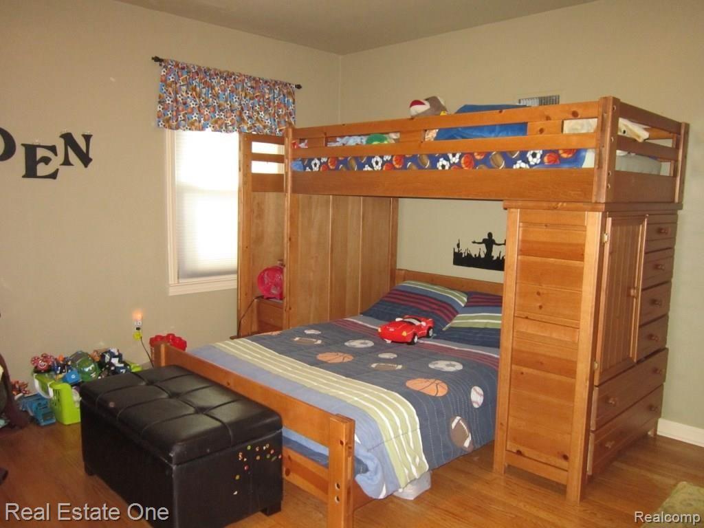 335 Maple Street Howell, MI 48843 - Photo 23 of 47 bedroom 2 view 2