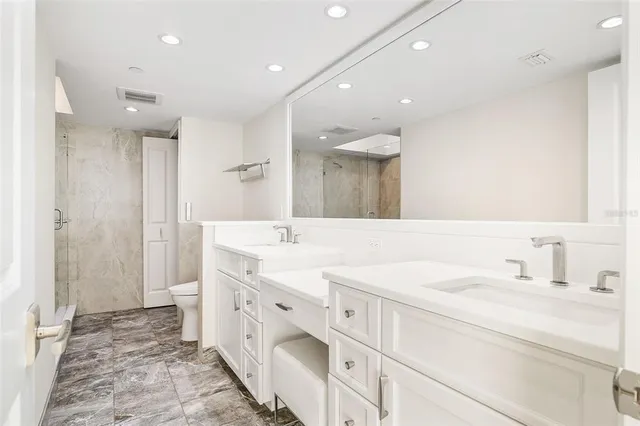 $5,900 | 988 Boulevard Of The Arts, Unit 1714, Sarasota, FL 34236