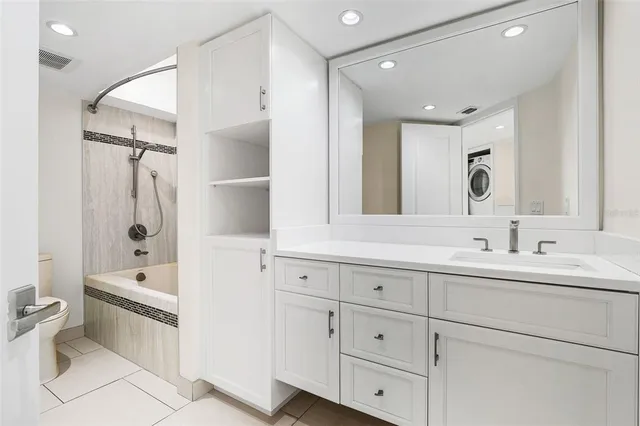 $5,900 | 988 Boulevard Of The Arts, Unit 1714, Sarasota, FL 34236