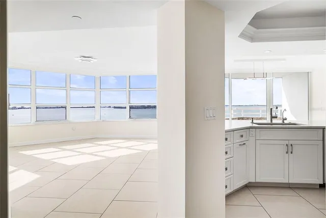 $5,900 | 988 Boulevard Of The Arts, Unit 1714, Sarasota, FL 34236