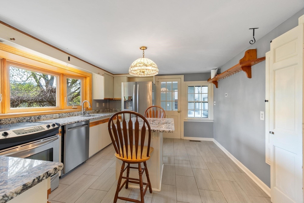 1465 Sudbury Road Concord, MA 01742 - Photo 6 of 28