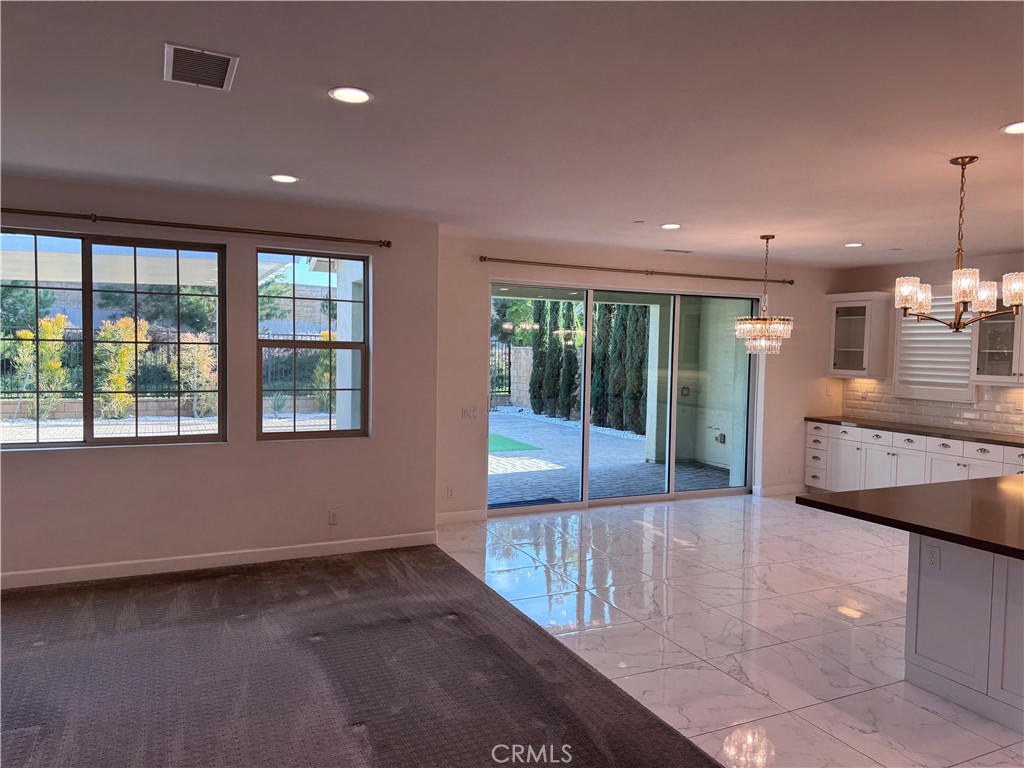 277 Barnes Road Tustin, CA 92782 - Photo 13 of 41