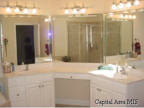 2208 Harbor Landing Springfield, IL 62712 - Photo 7 of 9