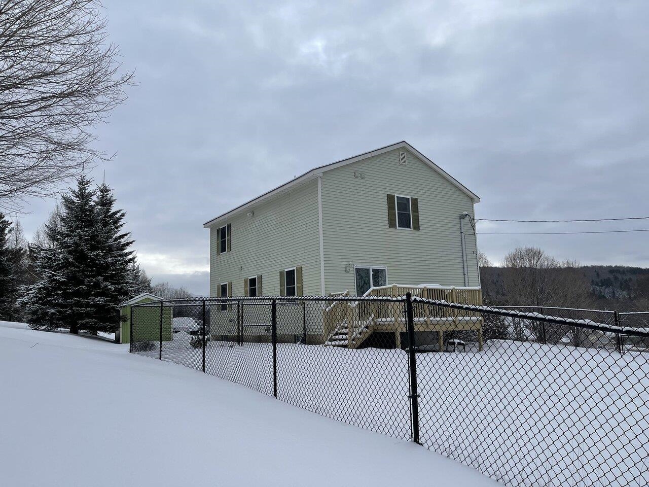 37 Blake Way Cambridge, VT 05464 - Photo 19 of 33