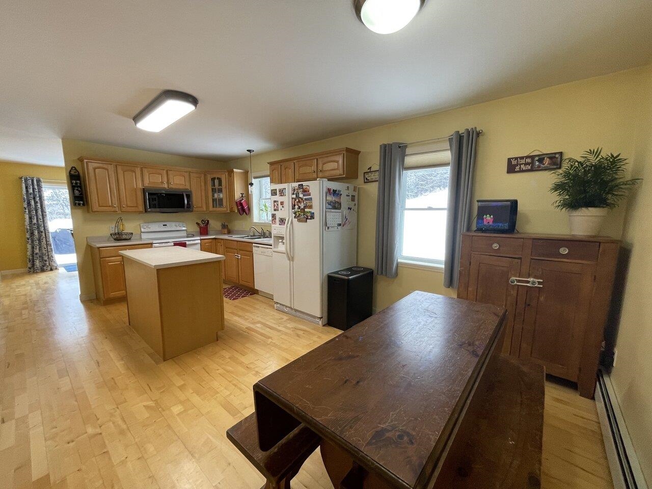 37 Blake Way Cambridge, VT 05464 - Photo 4 of 33