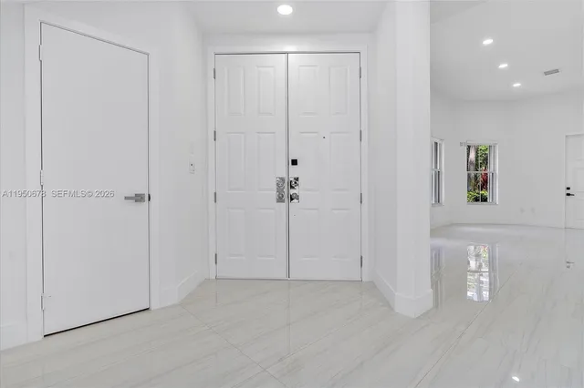 $13,000 | 21301 Northeast 38th Avenue, Unit 58, Aventura, FL 33180