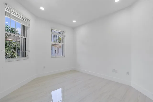 $13,000 | 21301 Northeast 38th Avenue, Unit 58, Aventura, FL 33180