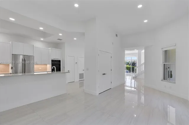 $13,000 | 21301 Northeast 38th Avenue, Unit 58, Aventura, FL 33180