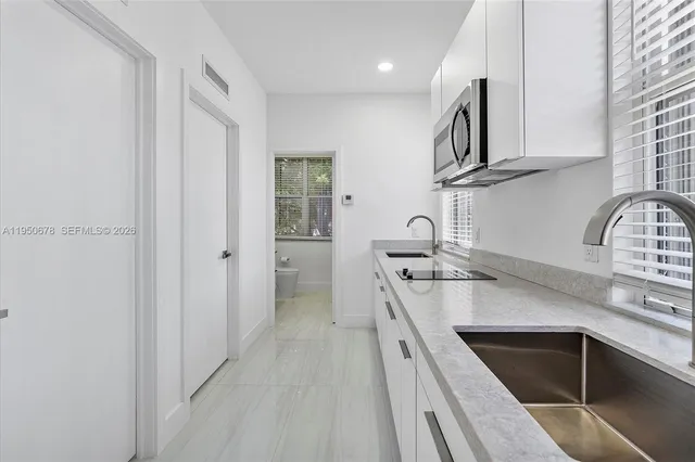 $13,000 | 21301 Northeast 38th Avenue, Unit 58, Aventura, FL 33180