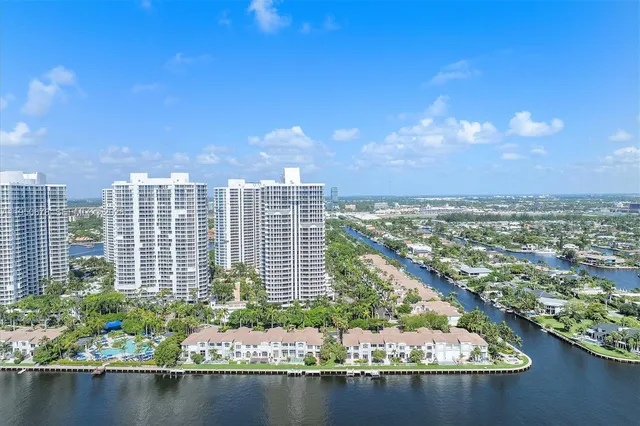 $13,000 | 21301 Northeast 38th Avenue, Unit 58, Aventura, FL 33180