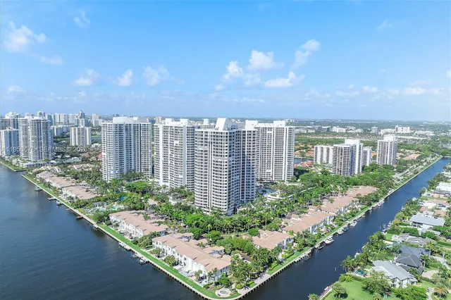 $13,000 | 21301 Northeast 38th Avenue, Unit 58, Aventura, FL 33180