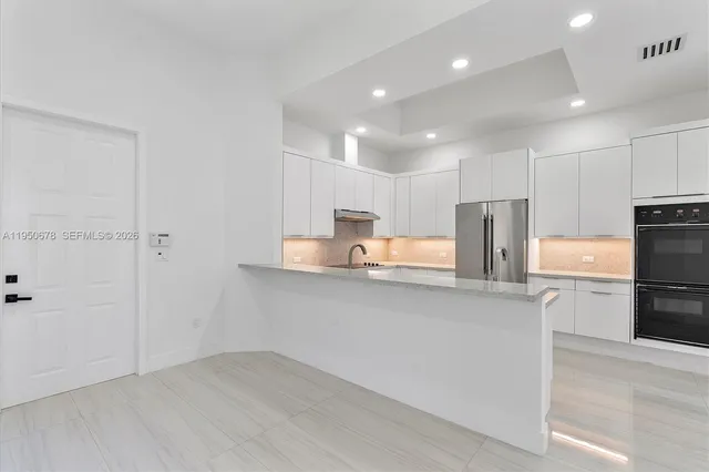 $13,000 | 21301 Northeast 38th Avenue, Unit 58, Aventura, FL 33180