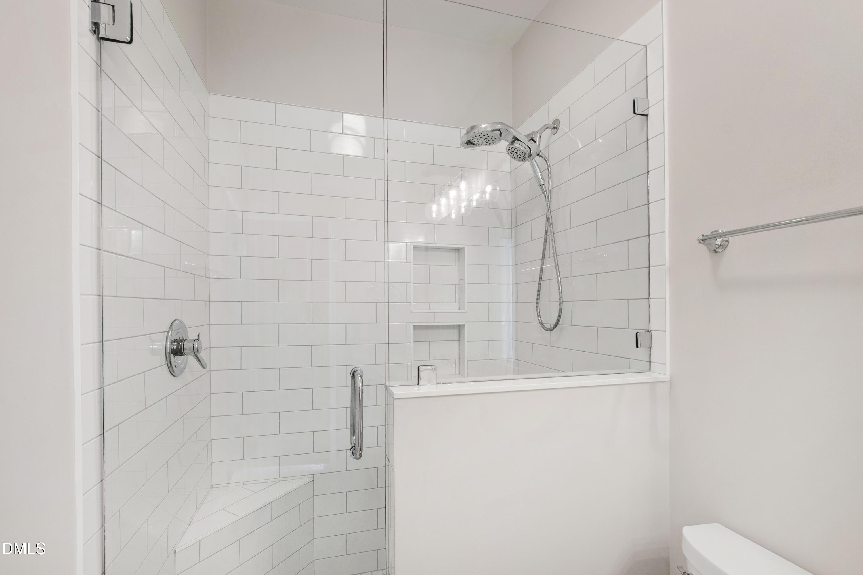 2615 Davis Street Raleigh, NC 27608 - Photo 46 of 67 Bathroom