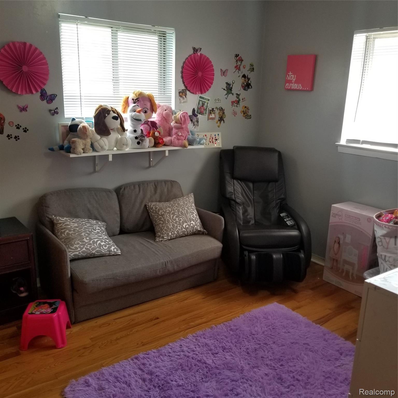 24704 Ridgecroft Avenue Eastpointe, MI 48021 - Photo 28 of 48 20200427_132628.jpg