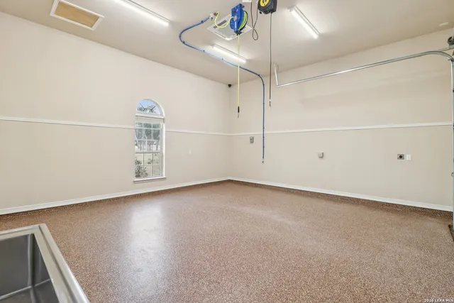 a view of a room with an empty space