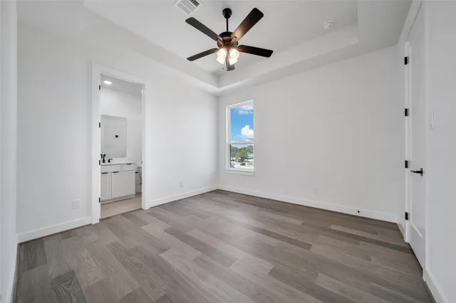 $754,990 | 4404 Anthony Court Lane, Seabrook, TX 77586