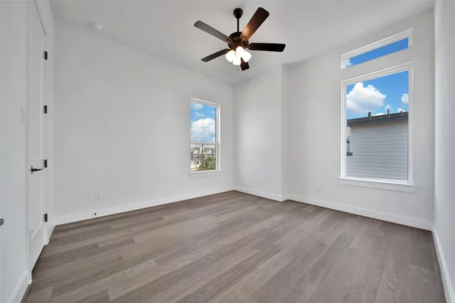 $754,990 | 4404 Anthony Court Lane, Seabrook, TX 77586