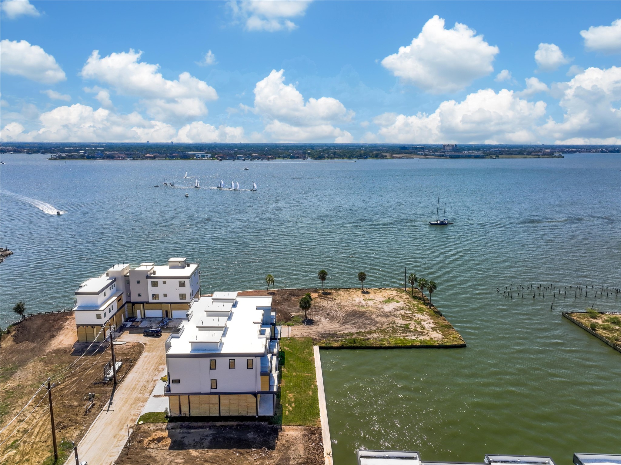 4404 Anthony Court Lane Seabrook, TX 77586 - Photo 35 of 36 a view of a lake