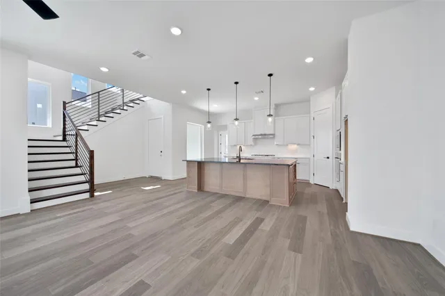 $754,990 | 4404 Anthony Court Lane, Seabrook, TX 77586