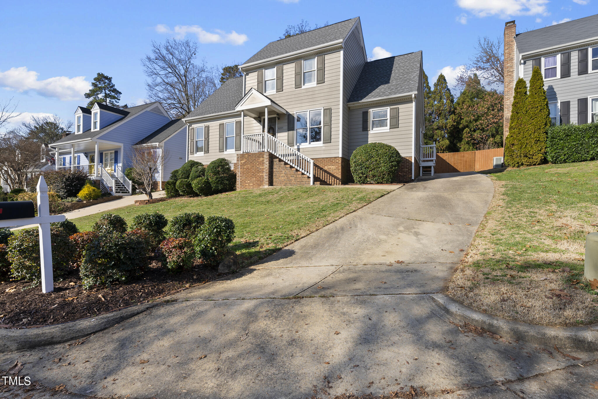 8321 Bellingham Circle Raleigh, NC 27615 - Photo 2 of 27 8321 Bellingham Circle