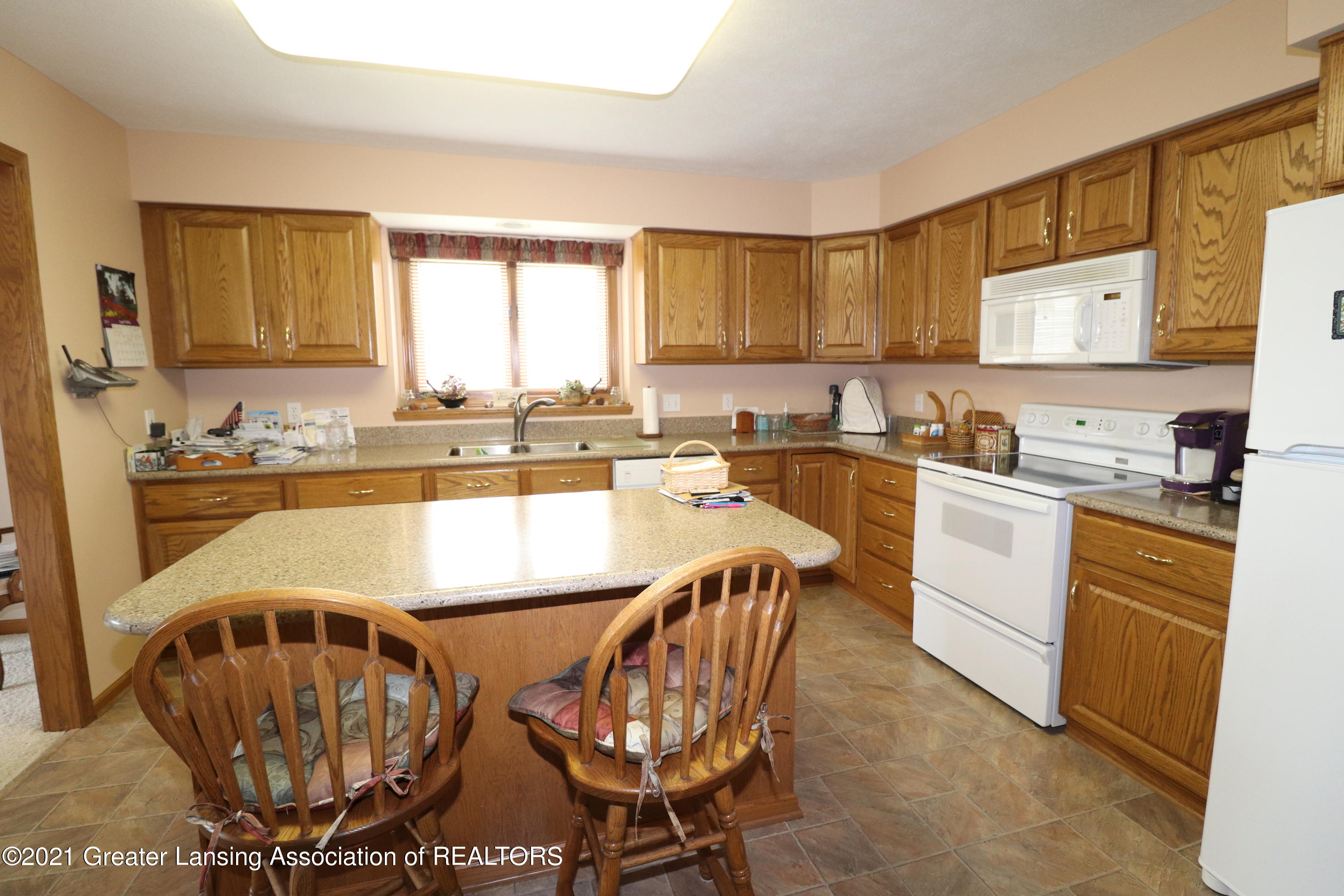 14781 Boichot Road Lansing, MI 48906 - Photo 14 of 29 IMG_3507