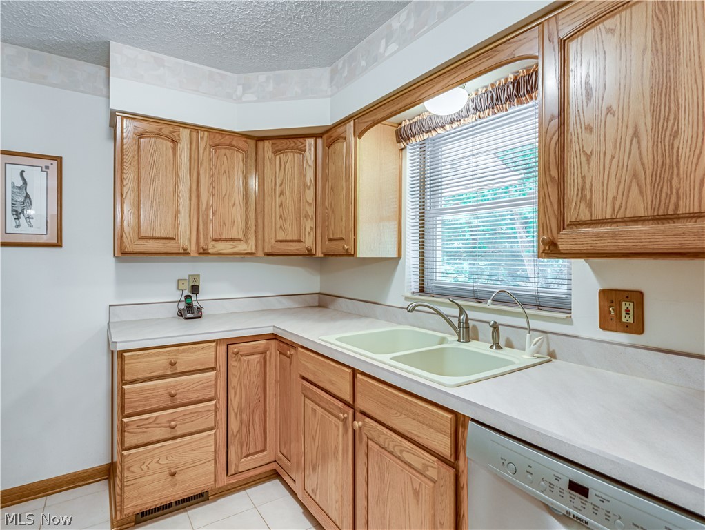 906 Brunsdorph Road Akron, OH 44333 - Photo 15 of 35 Gallery Image 15
