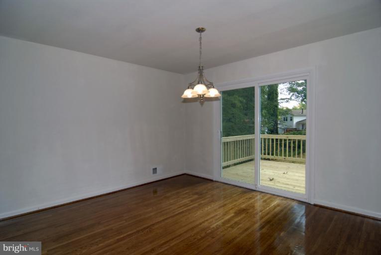 10805 Margate Road Silver Spring, MD 20901 - Photo 5 of 27 Dining Room