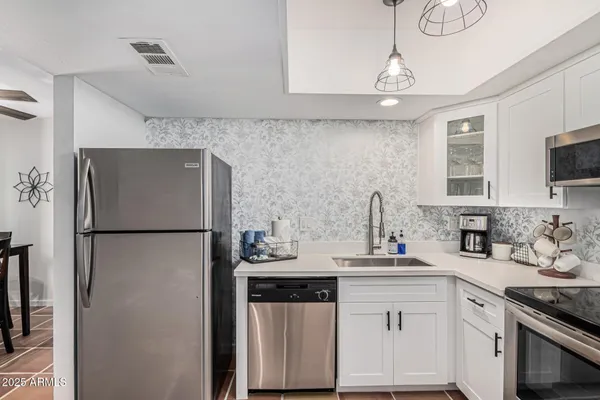 $2,450,000 | 117 West 10th Street, Tempe, AZ 85281