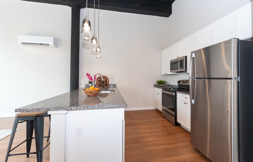 55 Sterling Street, Unit 112 Clinton, MA 01510 - Photo 8 of 12