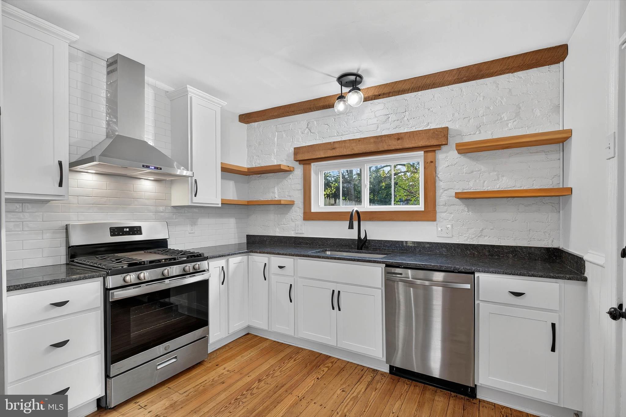 226 East Lemon Street Lancaster, PA 17602 - Photo 11 of 42