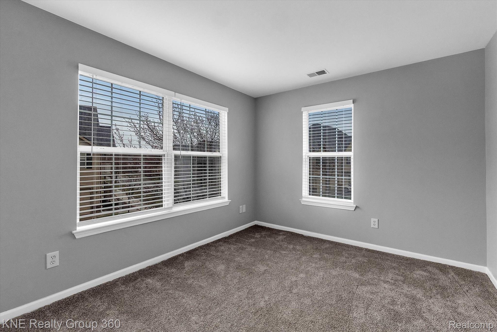4047 Hampton Ridge Boulevard, Unit 6 Howell, MI 48843 - Photo 24 of 33 24-4047-Hampton-Ridge-Blvd-WindowStill-Real-Estate-Photography-24.jpg