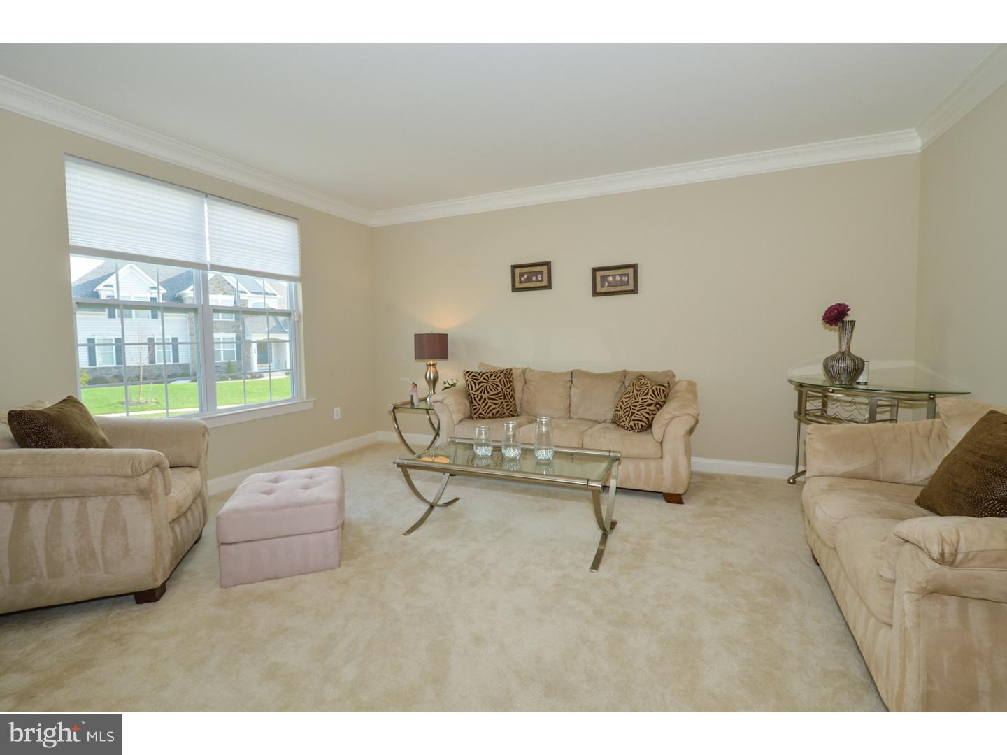 359 Meadow Lane Telford, PA 18969 - Photo 3 of 25 Living Room