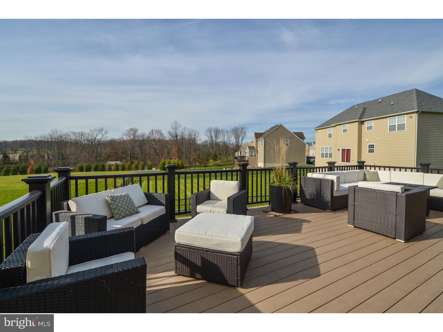 359 Meadow Lane Telford, PA 18969 - Photo 21 of 25 Deck