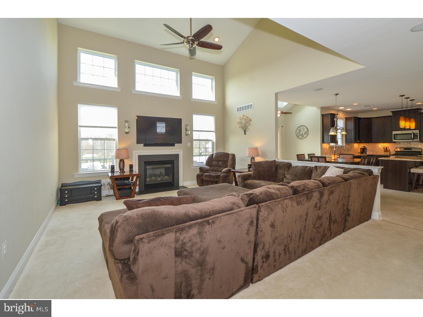 359 Meadow Lane Telford, PA 18969 - Photo 5 of 25 Family Room