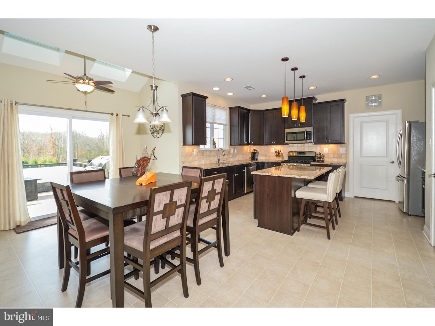 359 Meadow Lane Telford, PA 18969 - Photo 7 of 25 Breakfast Room