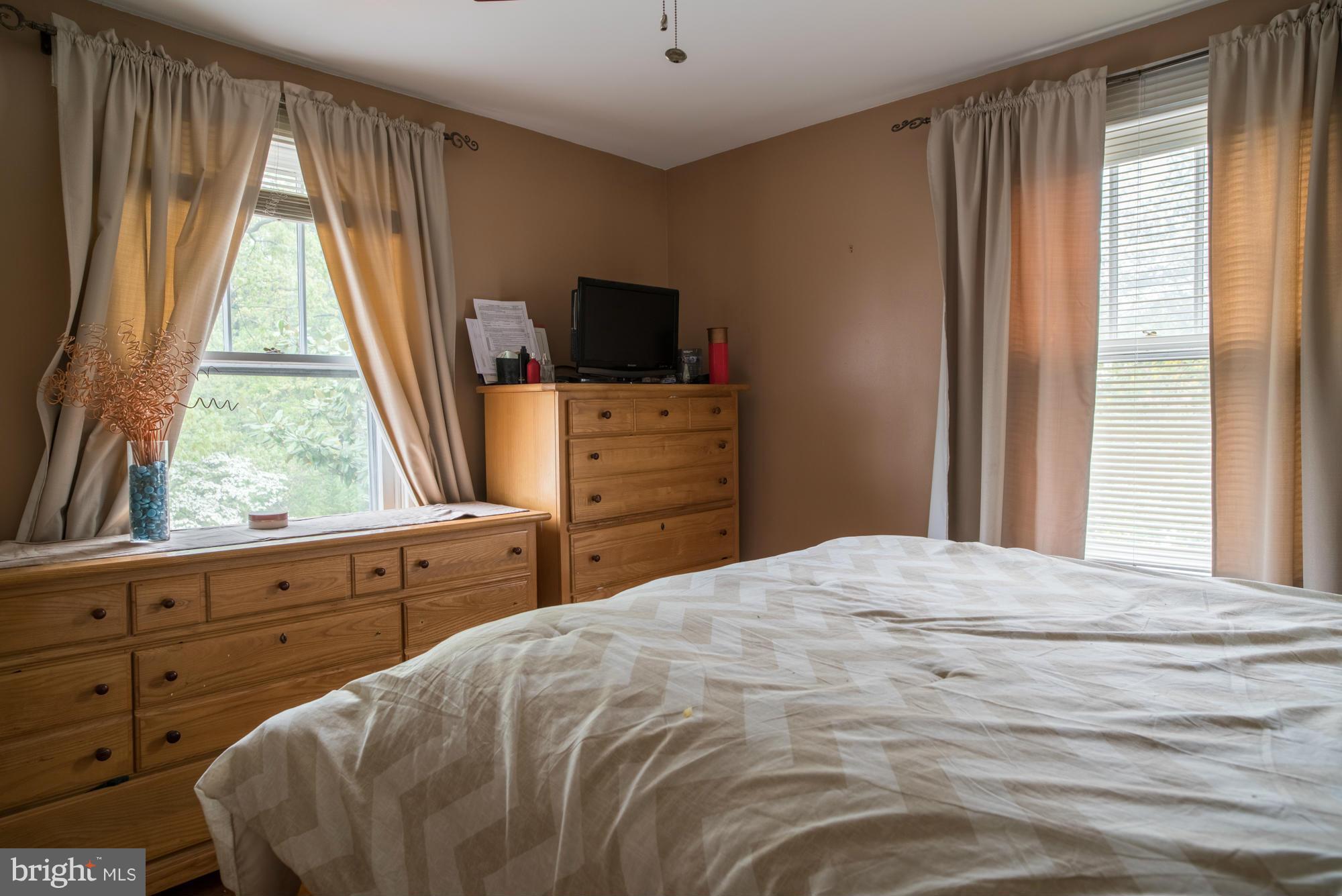209 Wampler Road Baltimore, MD 21220 - Photo 20 of 30 Bedroom