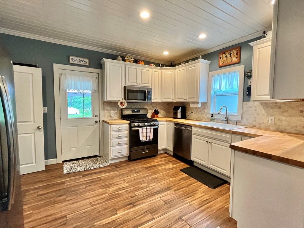 188 Main Street Tidioute, PA 16351 - Photo 2 of 29