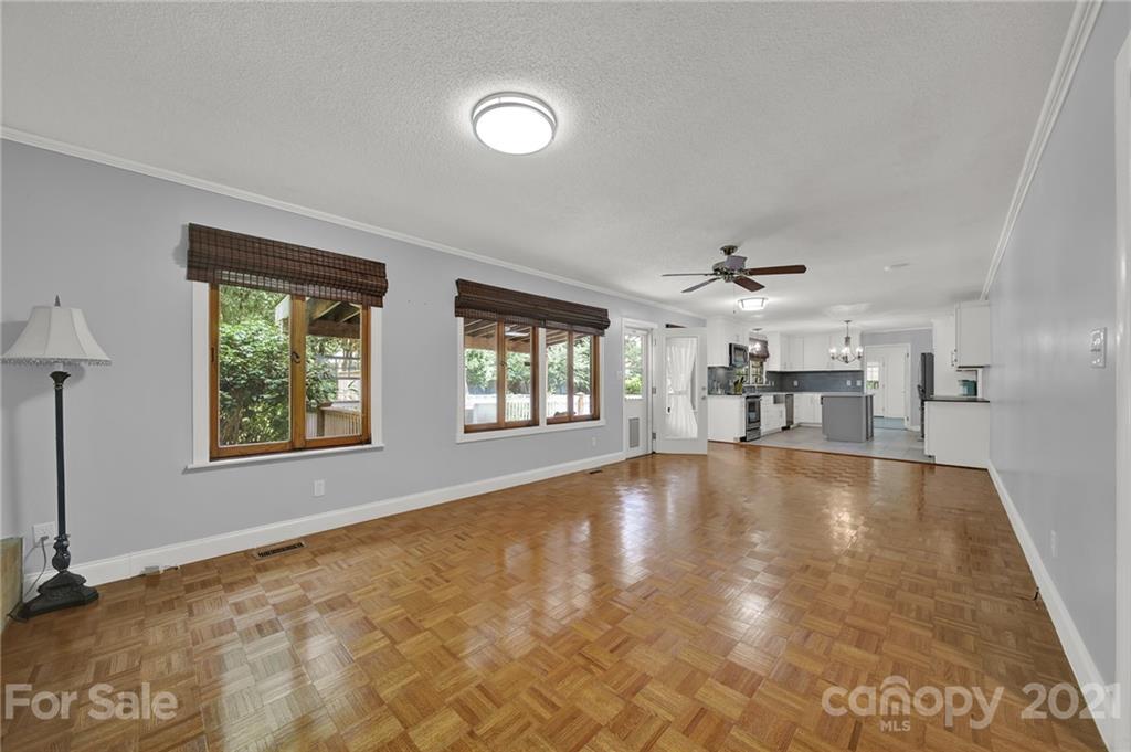 710 Briarcliff Road Gastonia, NC 28056 - Photo 10 of 45 Gallery Image 10