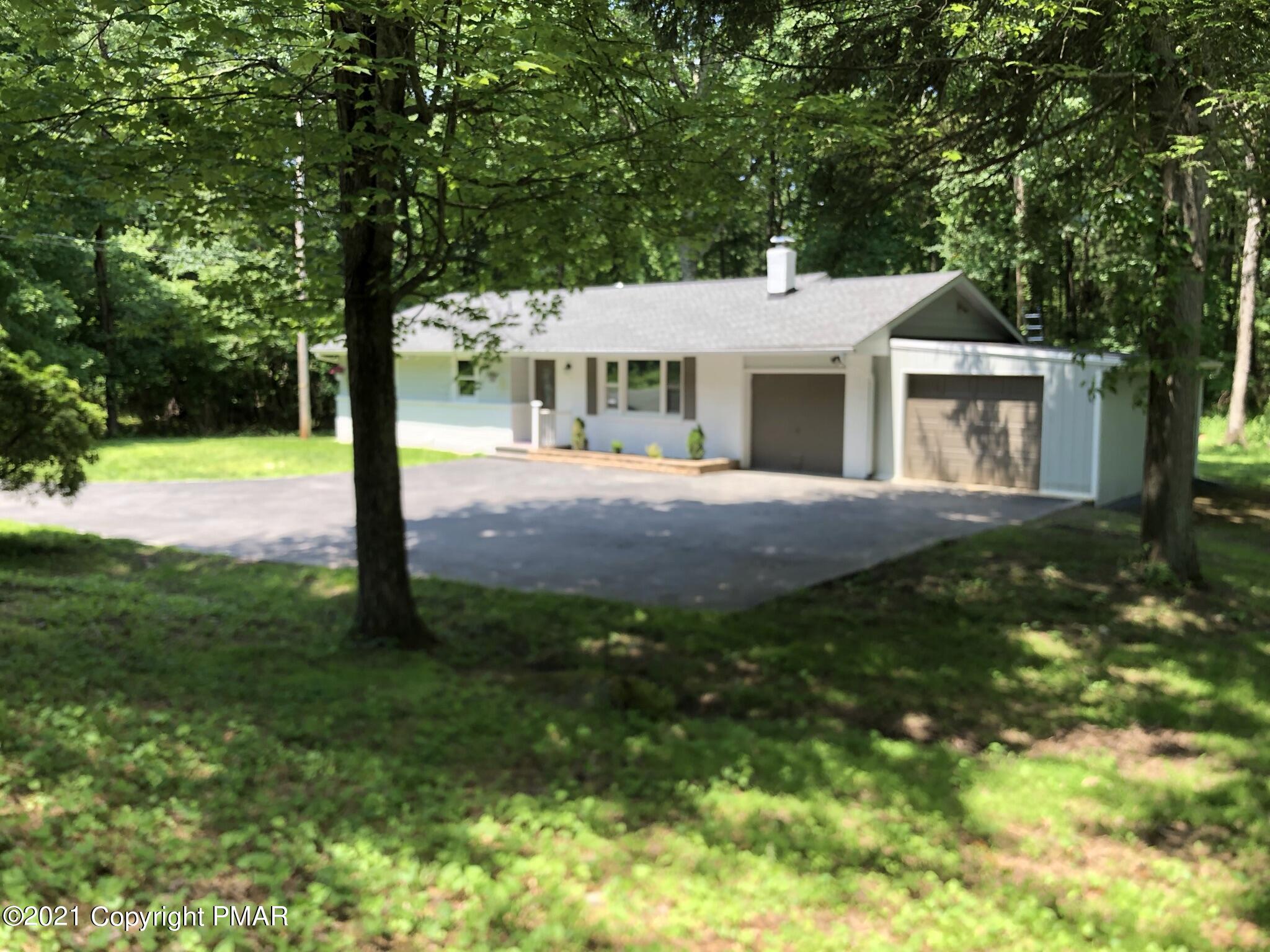 1236 Brislin Road Stroudsburg, PA 18360 - Photo 2 of 35 IMG_9417
