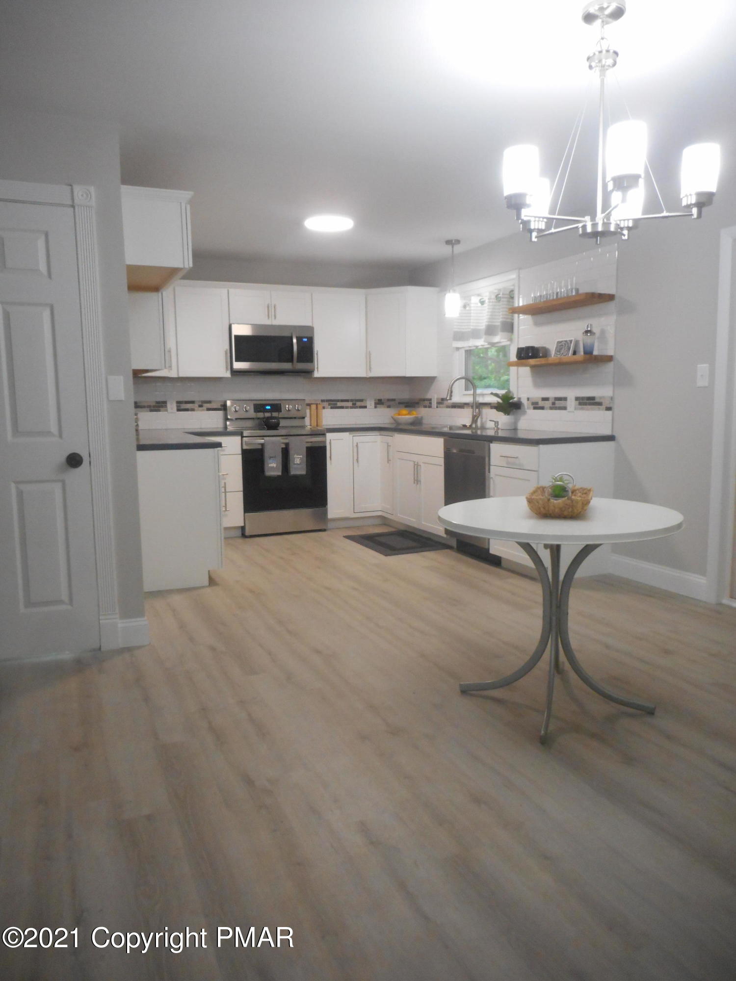 1236 Brislin Road Stroudsburg, PA 18360 - Photo 10 of 35 DSCN3302