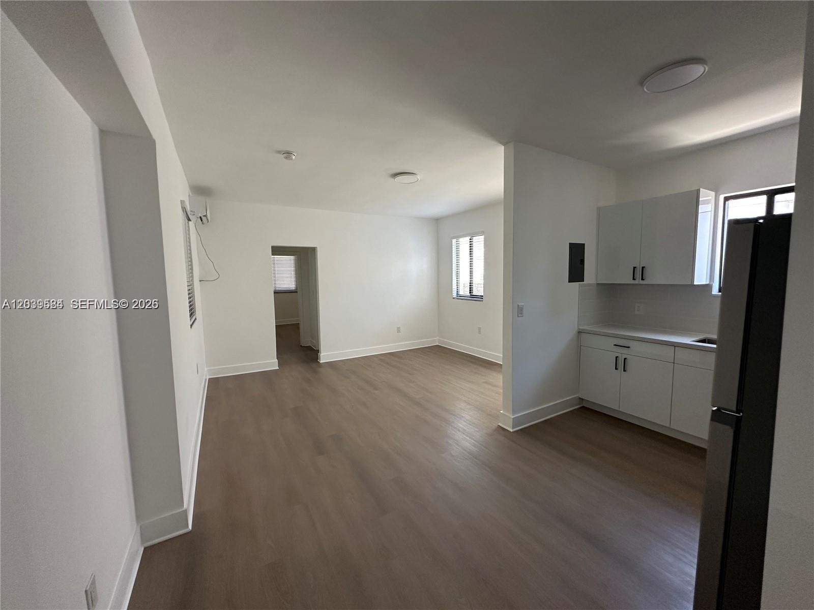 411 Southwest 18th Road Miami, FL 33129 - Photo 3 of 10