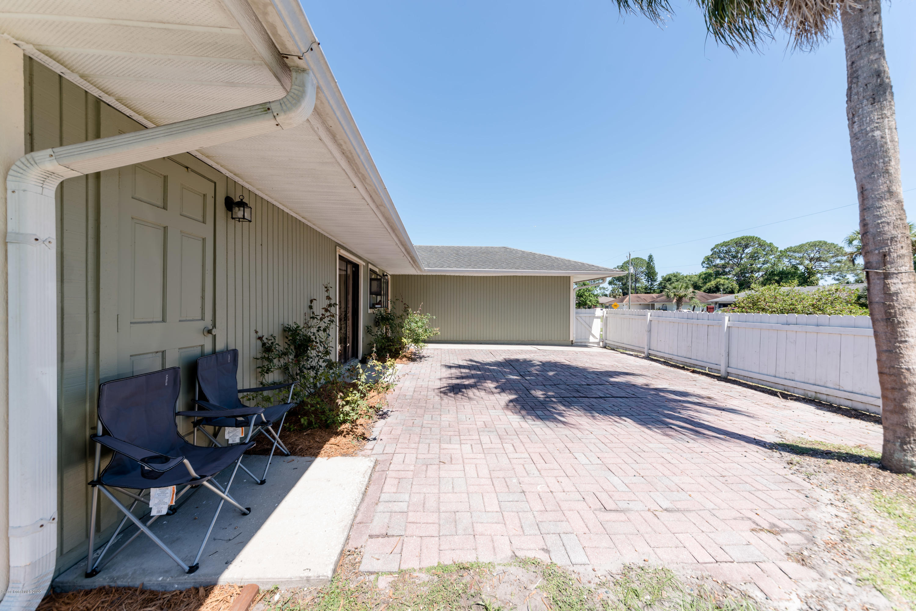 5170 Jamaica Road Cocoa, FL 32927 - Photo 3 of 15 Exterior 3