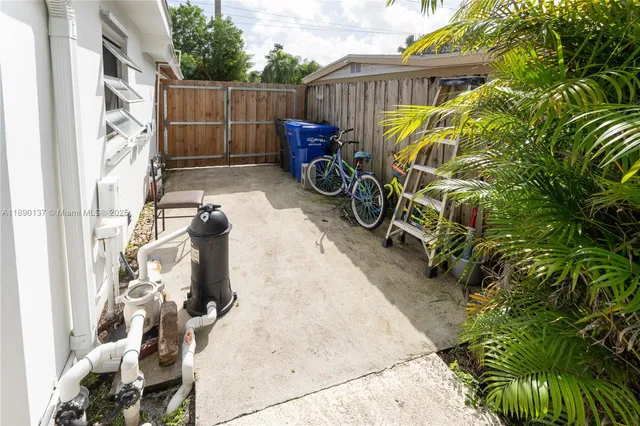$478,500 | 3036 North 58th Avenue, Hollywood, FL 33021